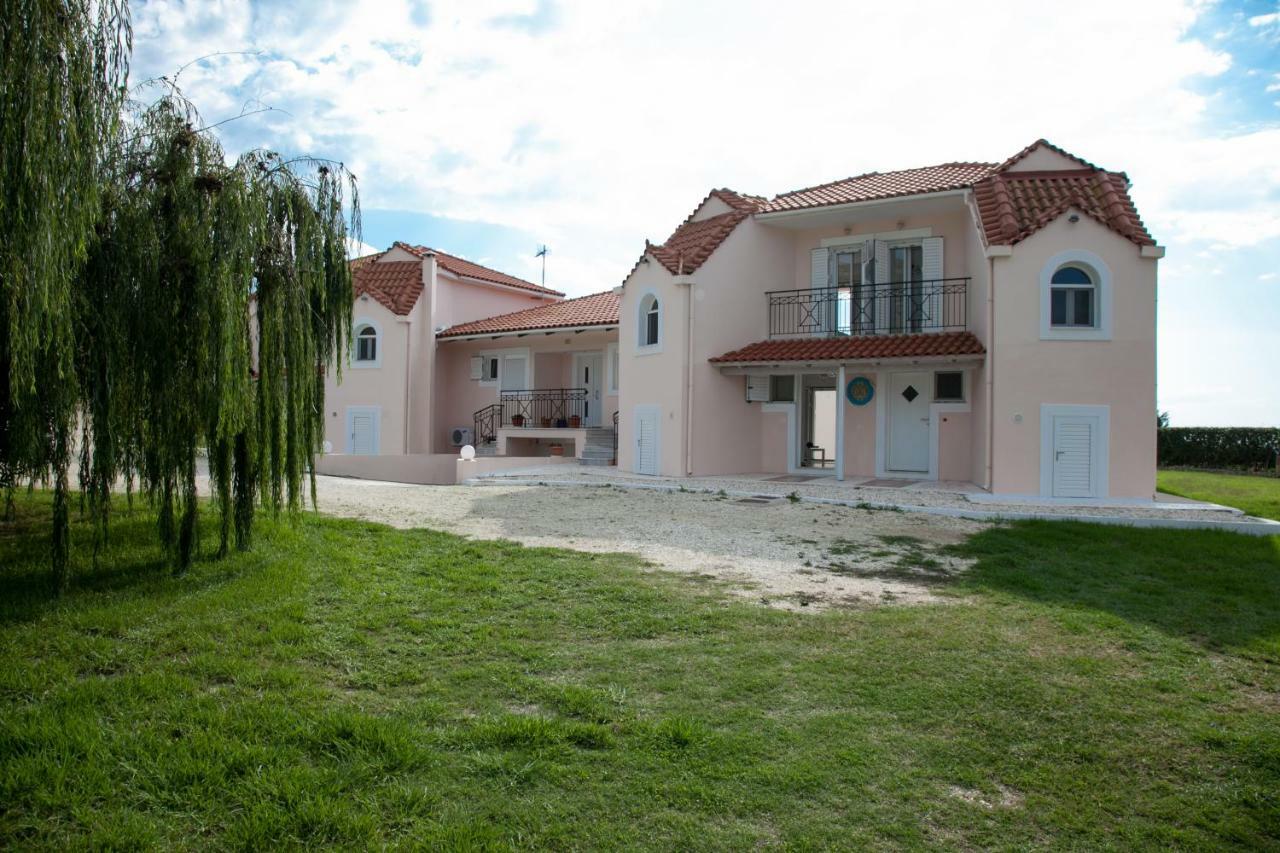 Cavaliere Houses Lixouri Exterior photo